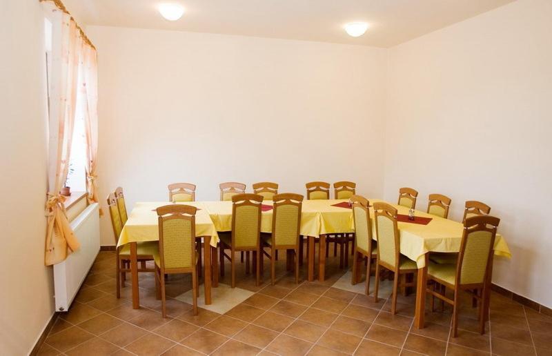 Pension Smetanuv Statek Hradec Kralove Exterior foto